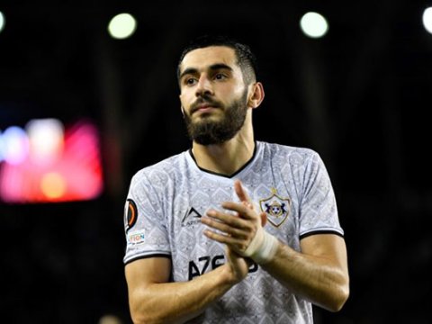 “Qarabağ”ın futbolçusuna mükafat verildi