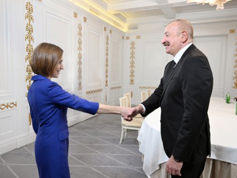 İlham Əliyev Moldova Prezidenti ilə görüşdü
