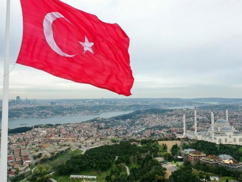 Türkiyədə Azərbaycana qarşı qarayaxma aparanlar kimlərin adamıdır?