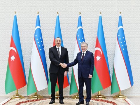 Şavkat Mirziyoyev İlham Əliyevə məktub göndərdi