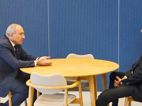 İlham Əliyevlə Paşinyan ortaq məxrəcə gəlib - EKSPERT