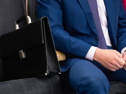 Evindən 350 min oğurlanan məmur bu Nazirliyin vəzifəli şəxsi imiş