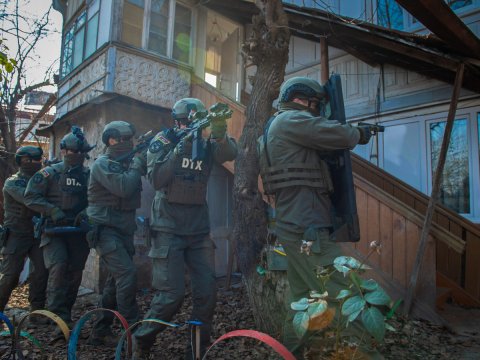 4 nəfər dövlətə xəyanətdə ittiham olunur