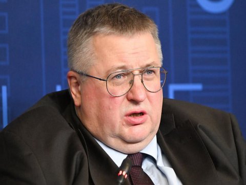 Putin yaxın adamını Bakıya niyə göndərir?