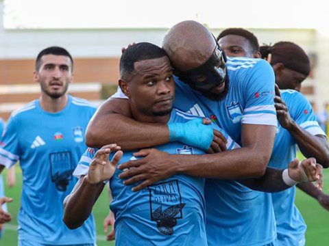 "Neftçi" - "Zirə" oyununda 4 qol vuruldu