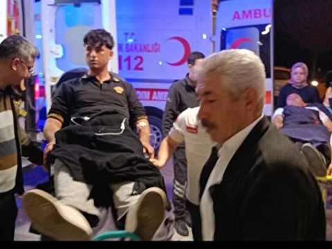 Türkiye\'de toplu kavga: yaralılar var