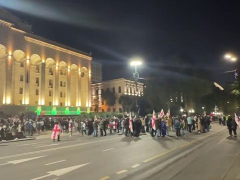 Gürcülər yenidən Tbilisi küçələrində