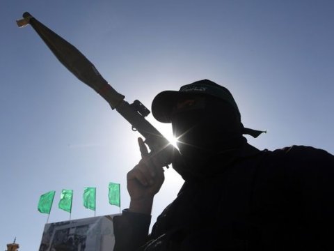 HƏMAS silahı buraxmır