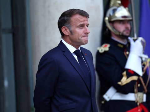 Makron istefa verməlidir! 