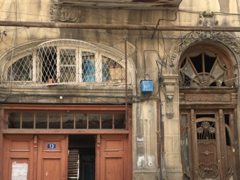 “Sovetski”də tarixi binaların sökülməsi iddialarına RƏSMİ REAKSİYA