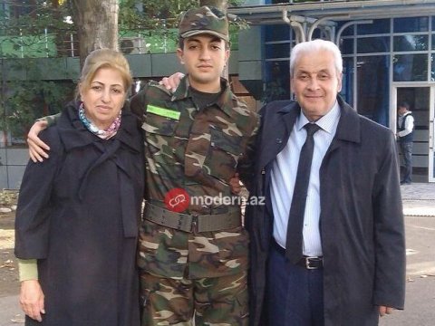 Akif Nağı'nın çocukları: Üç kız, bir oğlan - Hiçbiri yeni trendleri kabul etmiyor