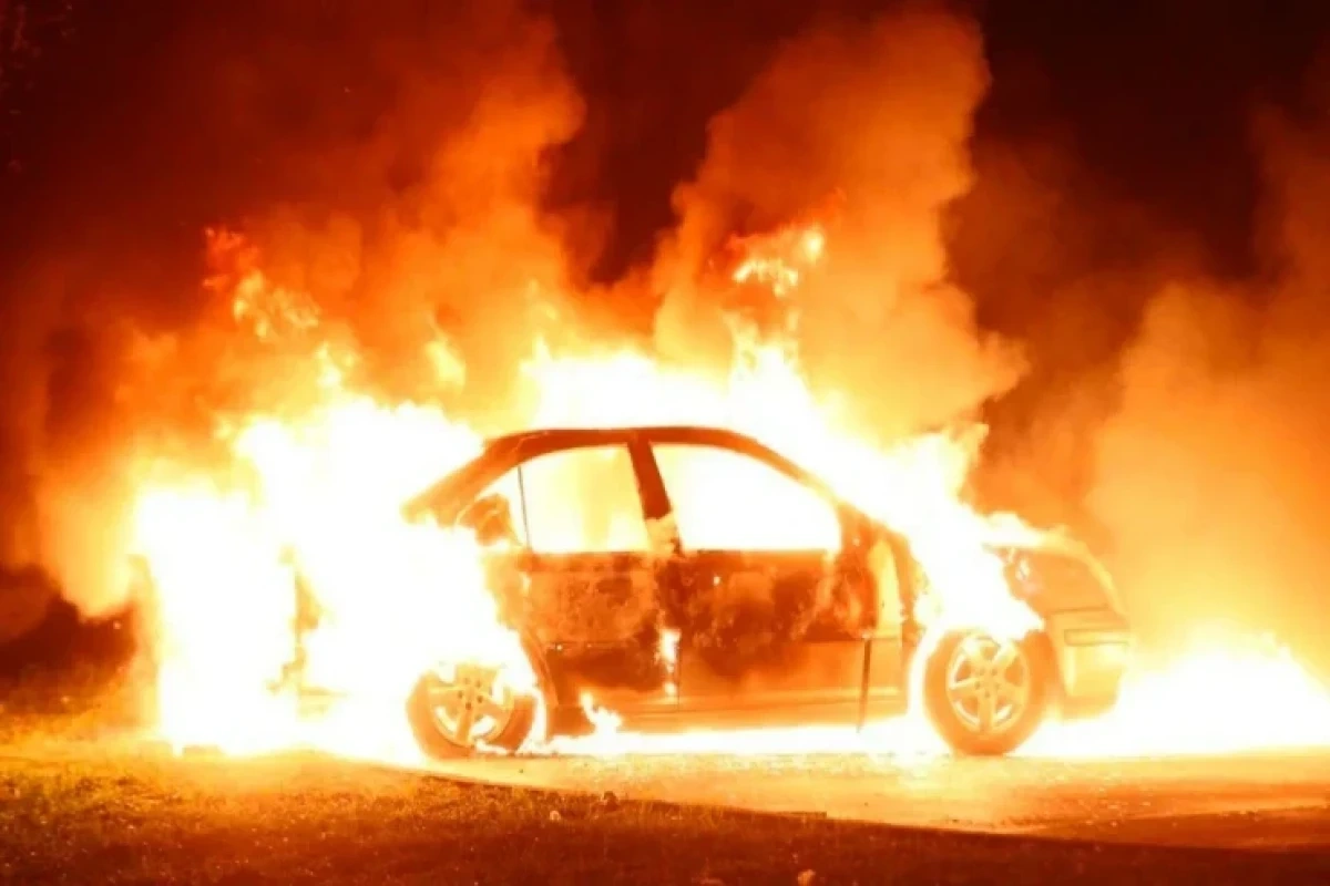 Salyanda “Mercedes” yandı - Sürücü öldü