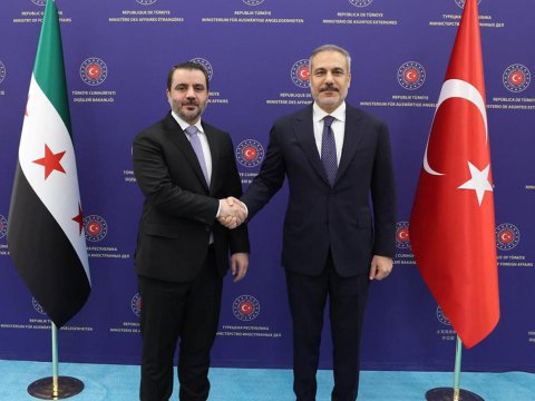 Hakan Fidan suriyalı həmkarı ilə görüşdü