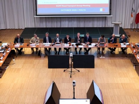 Azərbaycan Yol Nəqliyyatı Qrupunun iclasında təmsil olunub