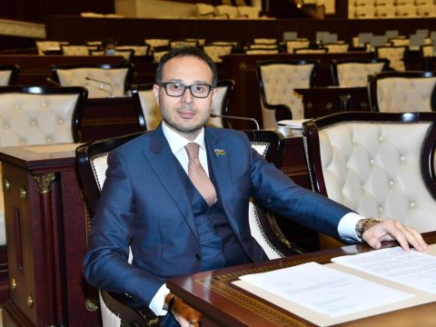 Azərbaycanda deputat İSTEFA VERİR