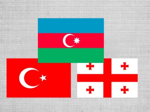 3 ölkə Qarsda birgə təlim keçirəcək