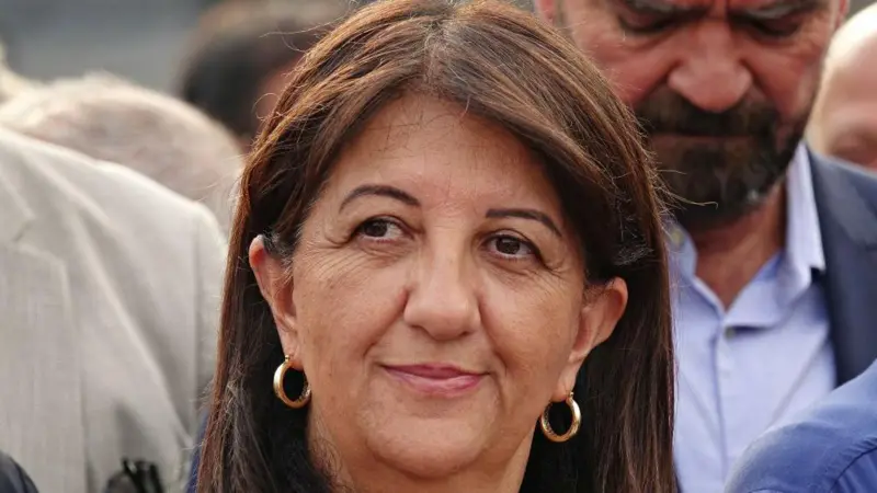 5 nəfər Öcalanla görüşə gedir