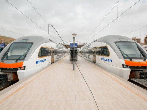 Dəmir yolu işçilərinin peşə bayramı günüdür