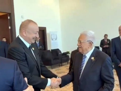 İlham Əliyev Mahmud Abbasla görüşdü