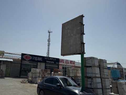“Sədərək”dəki reklam qurğuları niyə sökülür? - RƏSMİ