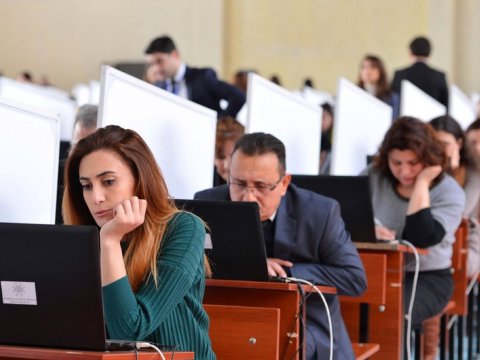 550 nəfər dövlət qulluğuna imtahan verəcək