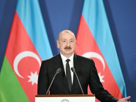 İlham Əliyev sərgi iştirakçılarına müraciət ünvanladı