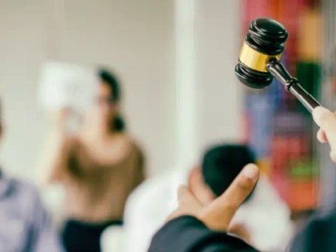 Ləğv prosesində olan bankın mənzili hərraca çıxarılır - QİYMƏT