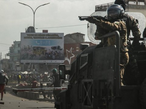 Hərbçilər bu ölkədə hakimiyyəti ələ keçirdi