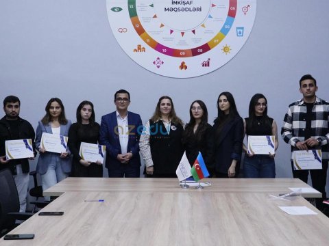 ADNSU-nun “Brend tələbə”ləri mükafatlandırıldı - FOTO 