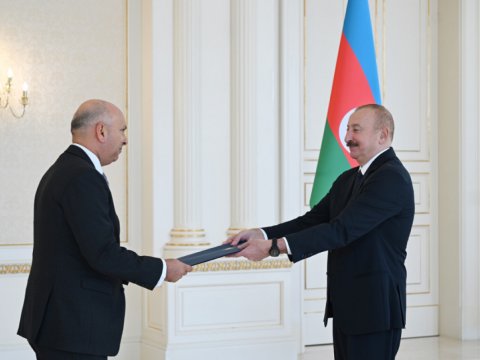 İlham Əliyev səfirin etimadnaməsini qəbul etdi - FOTO