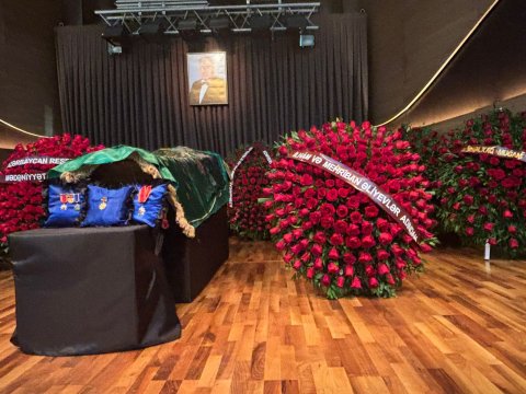 Xalq artisti Ramiz Quliyev dəfn olundu 