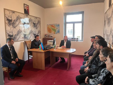 Mahir Süleymanlı Şabranın Taxtalar kəndində seçicilərlə görüşüb