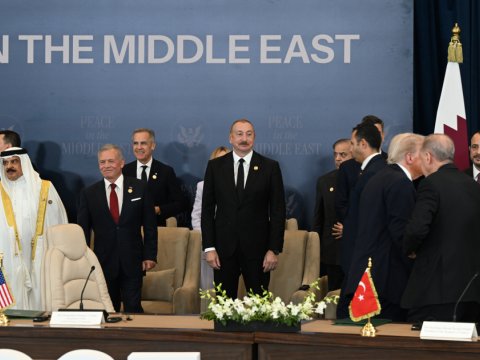 Dövrün, yoxsa Tarixin Prezidenti?