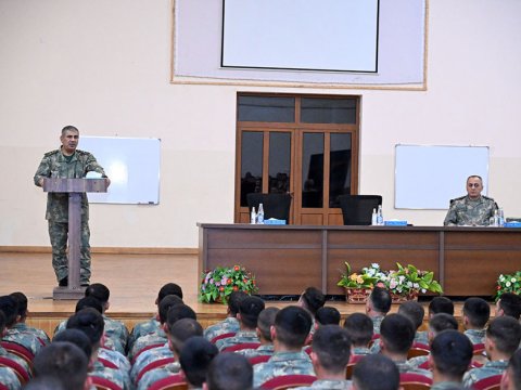 Zakir Həsənov Komandonun şəxsi heyyətinə tapşırıqlar verdi