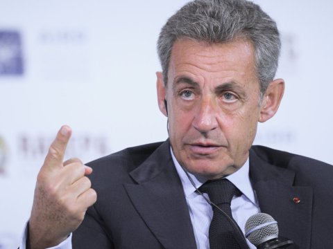 Sabiq Fransa prezidenti cəzasını təkadamlıq kamerada çəkəcək