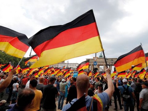 Almanlar Ukraynalılara yardım edilmesini istemiyor - ANKET