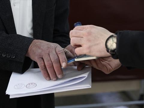 Şimali Kiprdə seçki başa çatdı - Bülletenlər sayılır