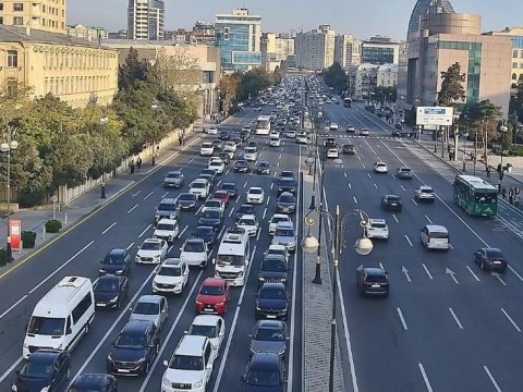 Bakının 15 əsas yolunda TIXAC var