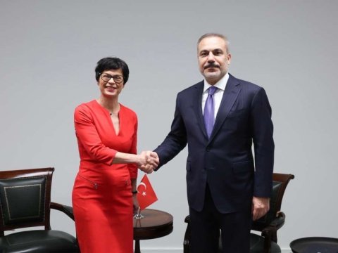 Fidan Avropa komissarı ilə bir arada