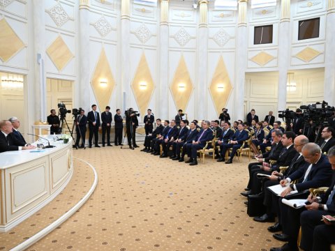 Prezidentlər bəyanatlarla çıxış etdilər