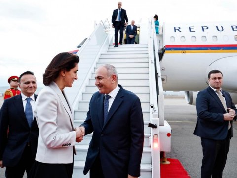 Paşinyan Gürcüstana getdi