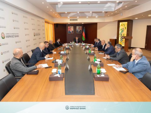 İqtisadçılar Mərkəzi Bank sədri qarşısında bu məsələləri qaldırdılar