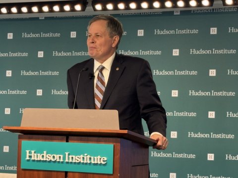 Amerikalı senator Zəngəzur dəhlizindən danışdı