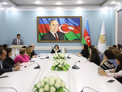 Gəncə Dövlət Universitetində dəyirmi masa keçirilib 
