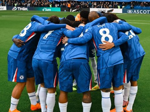 “Çelsi” öz meydanında məğlub oldu