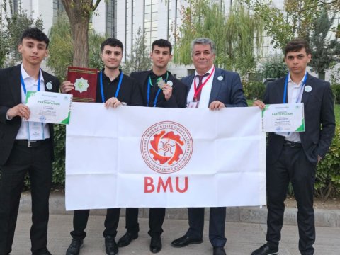 BMU tələbəsi Beynəlxalq Kimya Olimpiadasında gümüş medal qazanıb