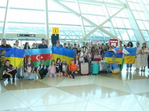 Ukraynadan daha 30 uşaq Azərbaycana gətirildi