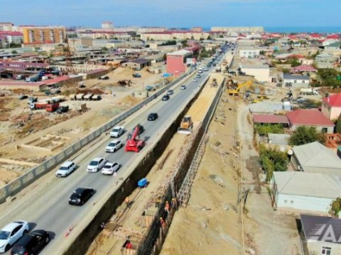 Saray körpüsünə gedən yol genişləndirilir - VİDEO