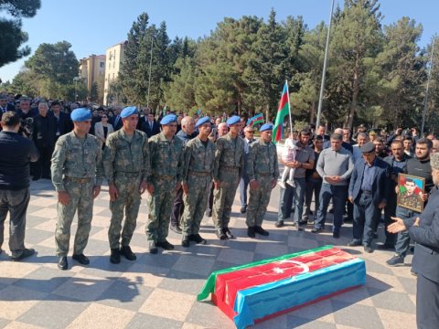 Şəhid Lətif Şahhüseynov Sumqayıt Şəhidlər xiyabanında dəfn olundu
