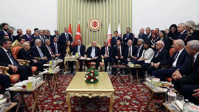 Əli Babacan təkzib etdi - Ərdoğanın partiyasına qayıtmayacaq